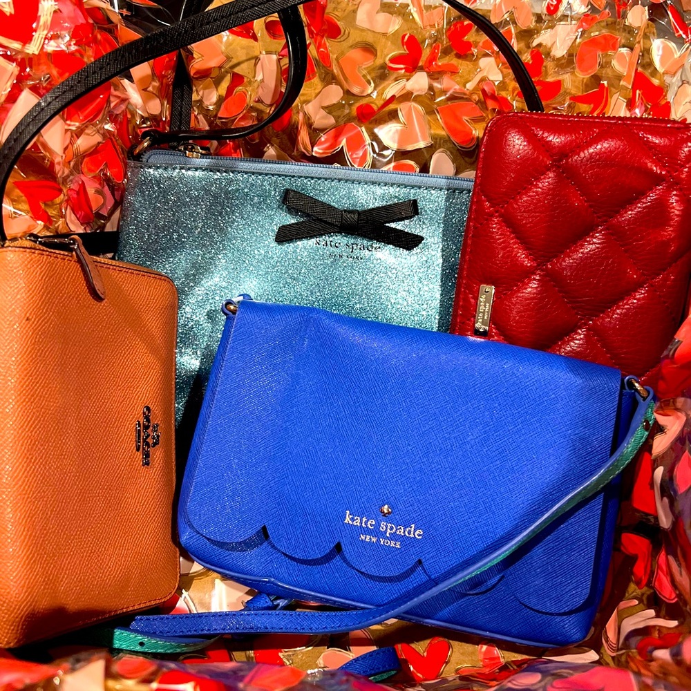 Branded And Unbranded Shoulder Bags.